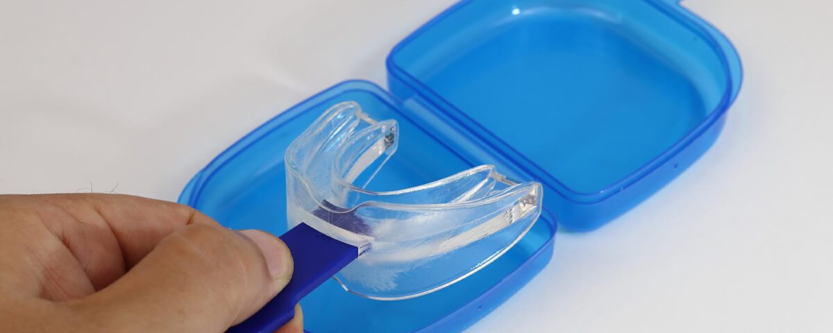 6 Easy Ways to Clean Mouthguards